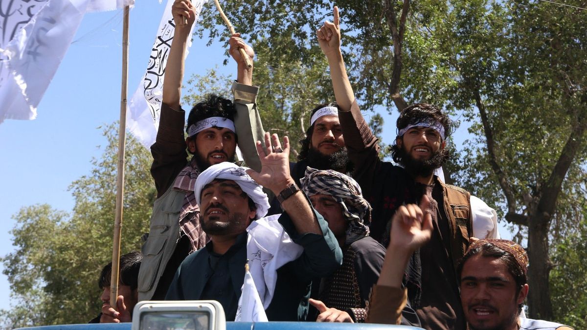 Dva roky Tálibánu u moci: mezinárodní izolace trvá, najdou se ale i úspěchy